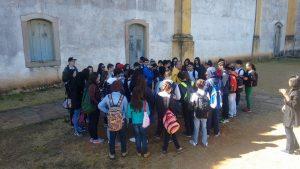 Alunos da Escola Jairo Grossi fazem trabalho de campo em Ouro Preto