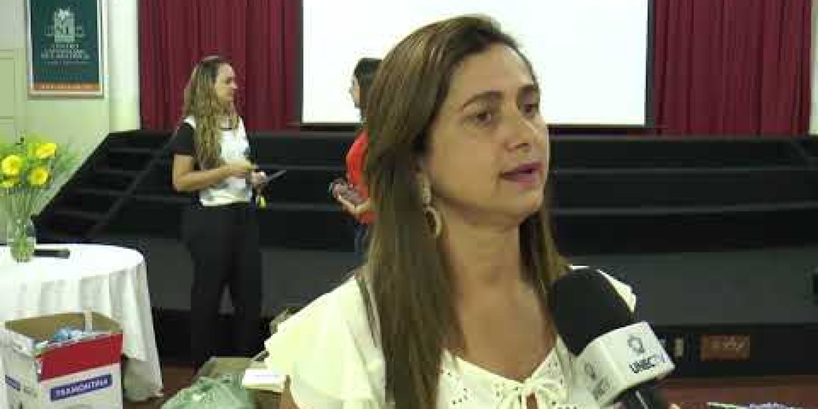 ALUNOS DA ESCOLA JAIRO GROSSI FAZEM DOAÇÕES A INSTITUIÇÕES