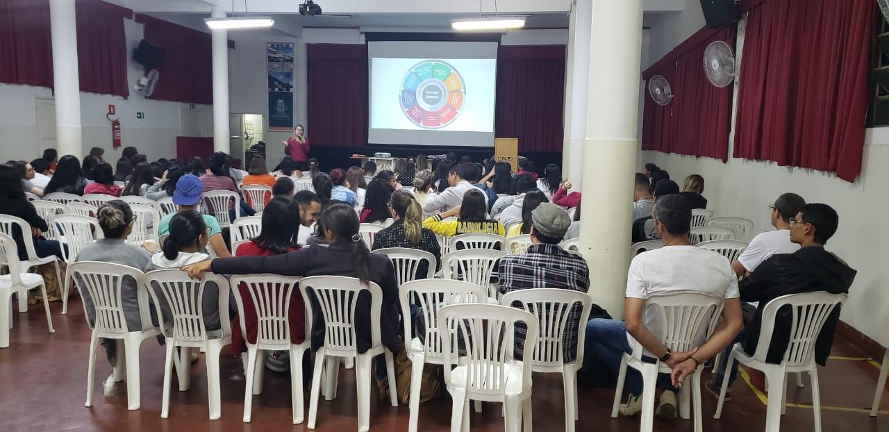 Escola Professor Jairo Grossi comemora o Dia do Técnico em Enfermagem